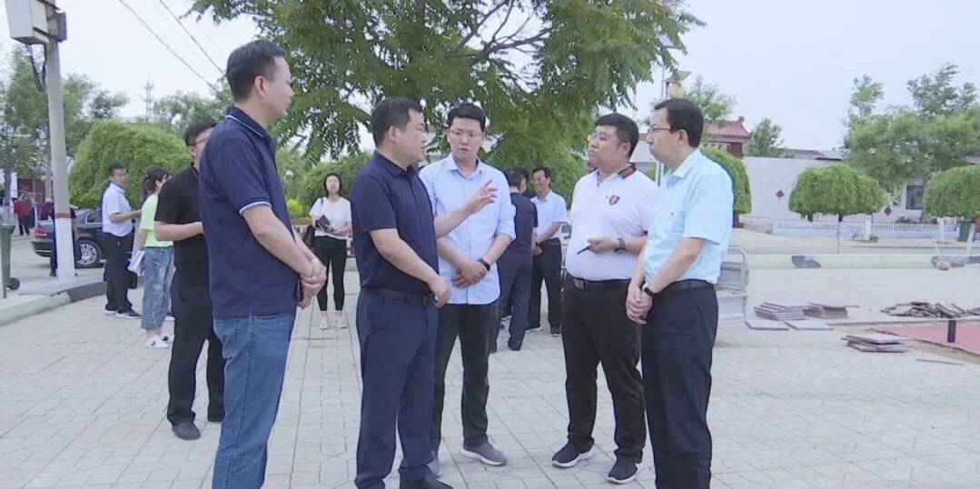 忻州市副市长耿鹏鹏在原平市调研农村人居环境"六乱"整治