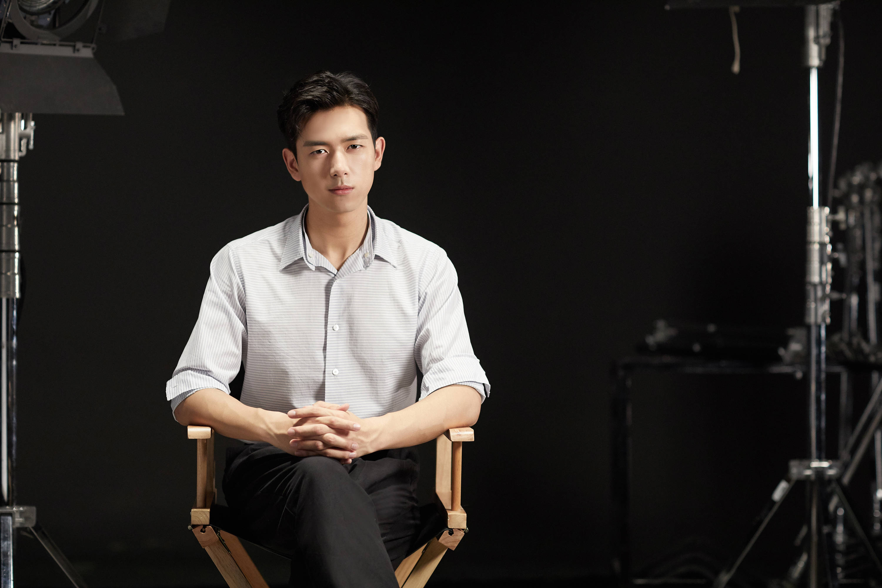 原创原来杨洋才是导演心中的韩商言,因档期太满拒演,却意外成就李现