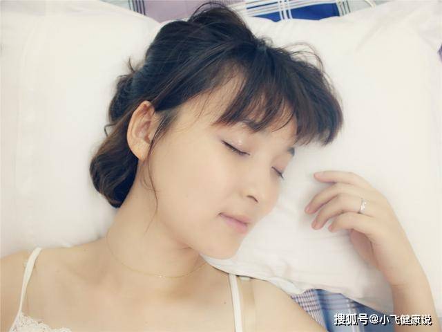 原创俗语"男靠吃,女靠睡",有何含义?古人总结的经验,确实有道理