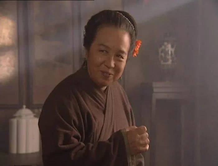 王婆一个被忽略的角色十挨光展现了中国第一个独立女性