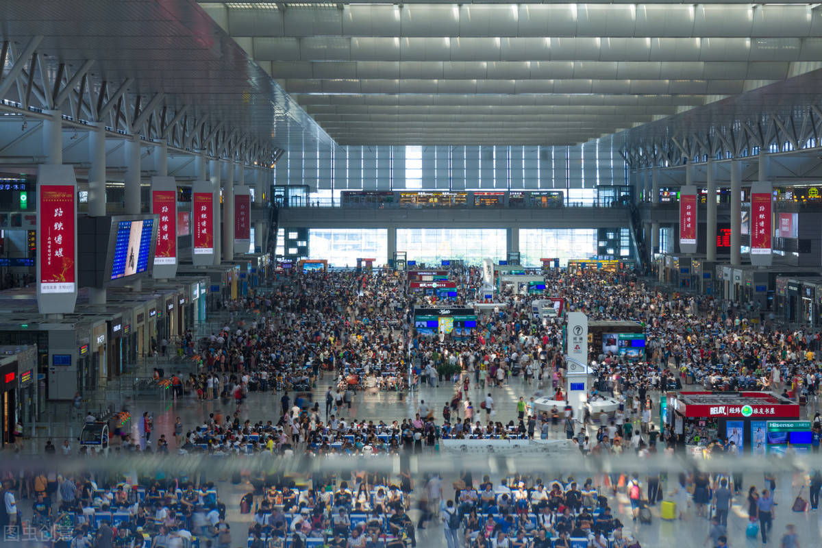 中国最"累"高铁站,每日客流量达10几万,平均84秒一趟高铁
