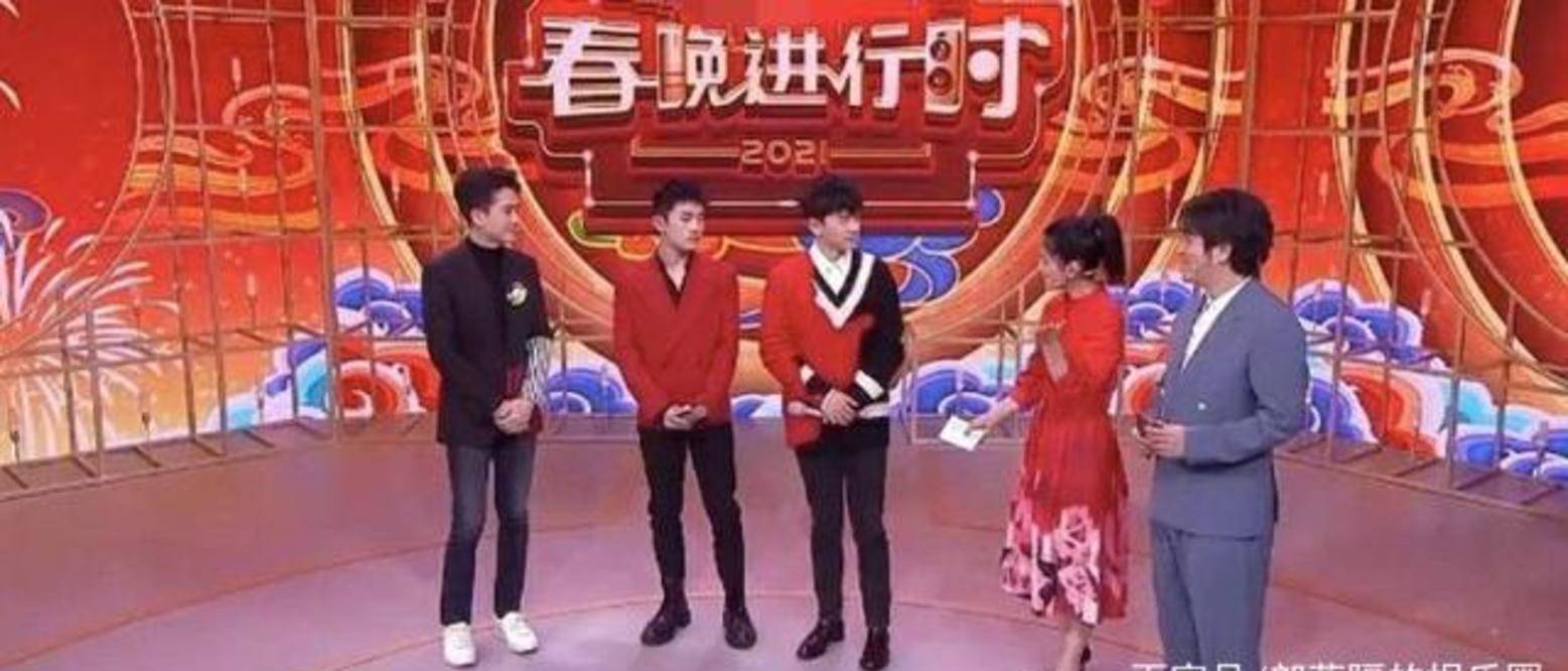 易烊千玺与张杰同框,弟弟身高却遭质疑,你知道发生了什么吗?