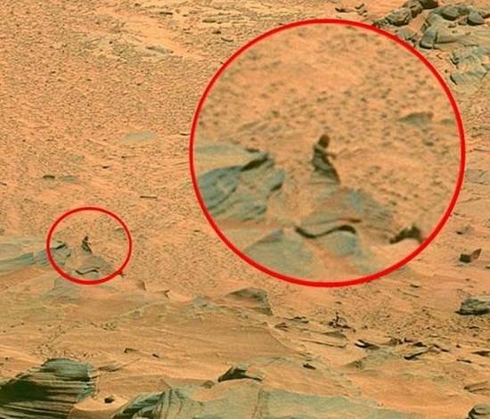 2019年美国"好奇号"火星探测器传回的图片中,惊奇地发现在火星地表上