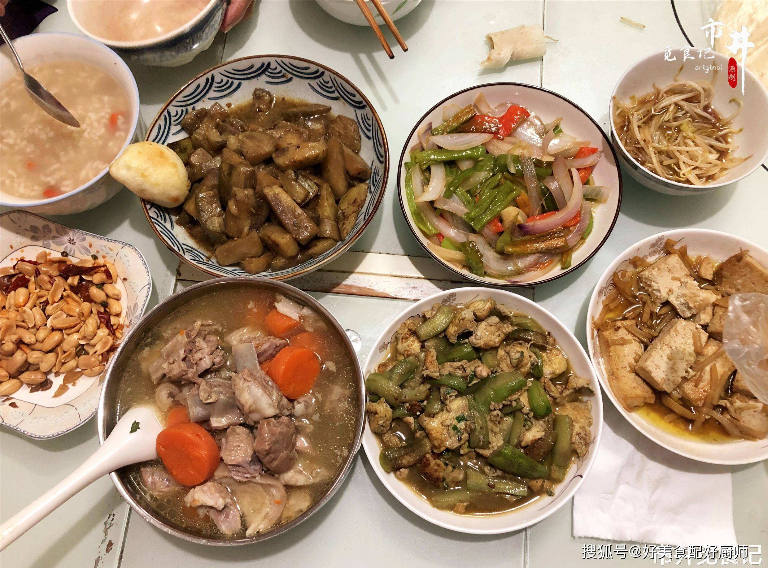 河南6口之家一周的午餐,家常菜不精致但好吃,老人也尽心尽力了