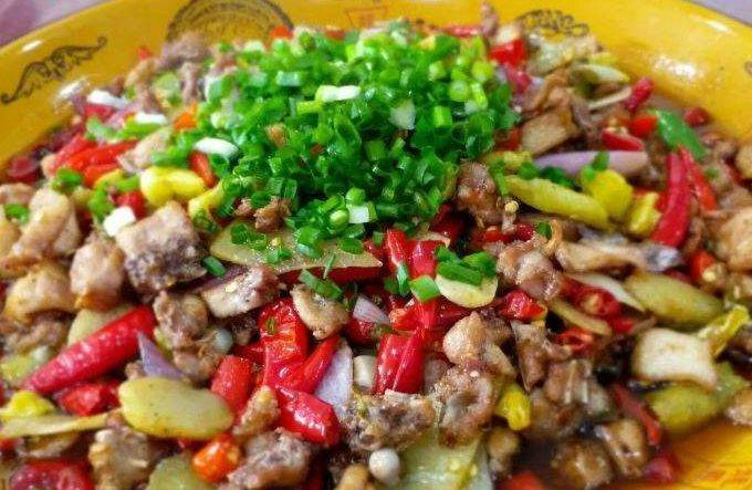 泡椒兔几道香喷喷的下饭菜,鲜香美味,家里有客人用来招待最好不过!