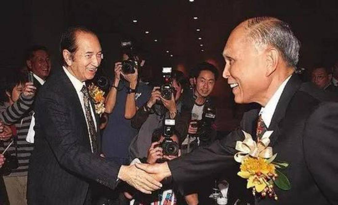 张子强两年时间,成功绑架了李嘉诚的大儿子李泽钜,还有郭德胜的儿子郭