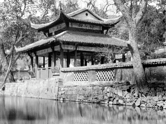 杭州灵隐寺冷泉亭