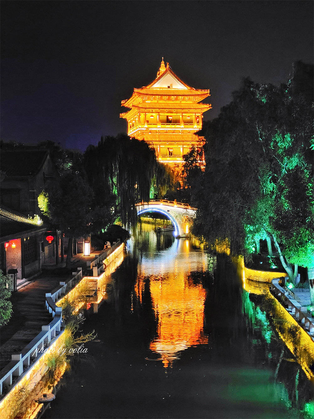 原创你知道吗在台儿庄也有唯美的江南水乡京杭古运河的夜景更是迷人