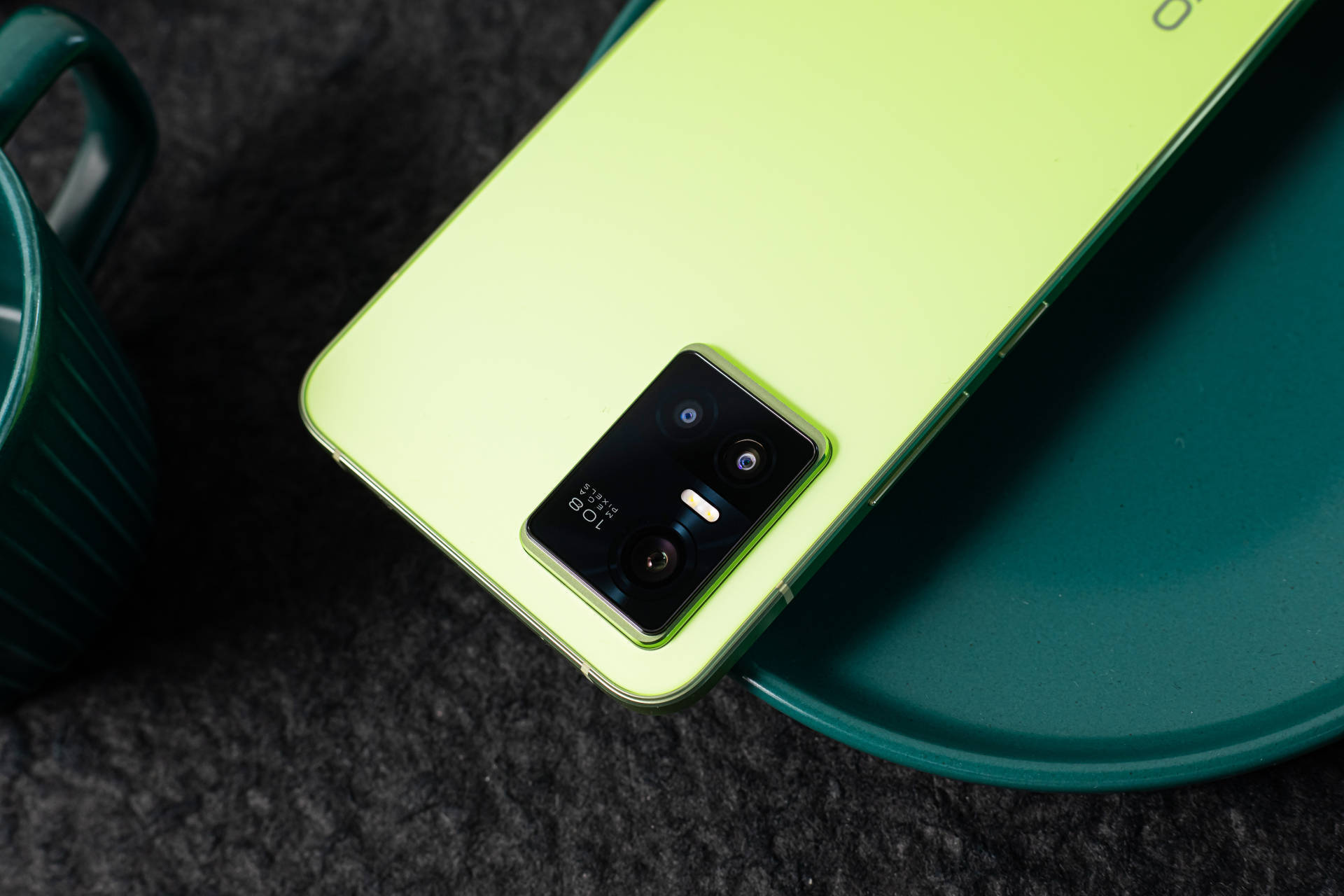 潮流美拍 轻薄机身!vivo s10 pro让小姐姐一见就心动