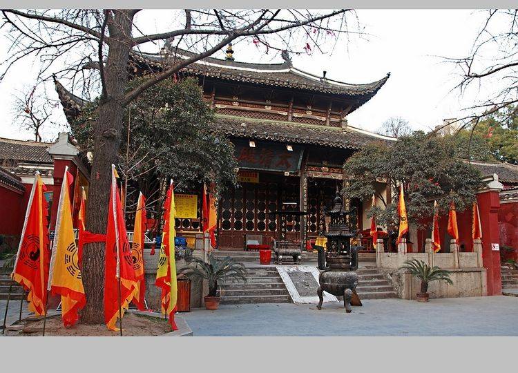 武汉历史悠久的寺庙,有超过700年历史,备受游客欢迎