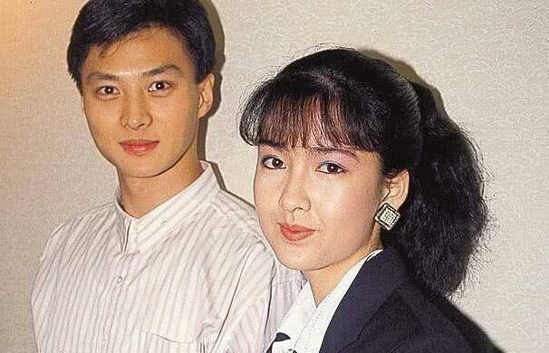 周慧敏从小为钱烦恼不已,前不久又为钱结束了几年的感情,面对倪震的