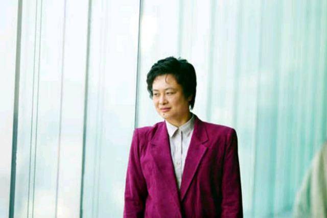 并非不可复制,孙颖莎重走何智丽之路,有哪些先决条件?