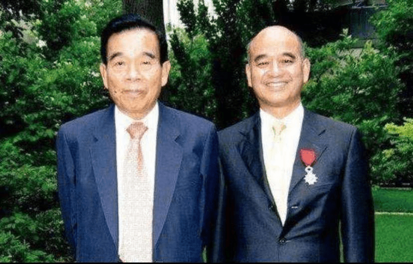 原创郑裕彤为防儿子败光家产大力盖楼收租没成想如今孙子比他厉害