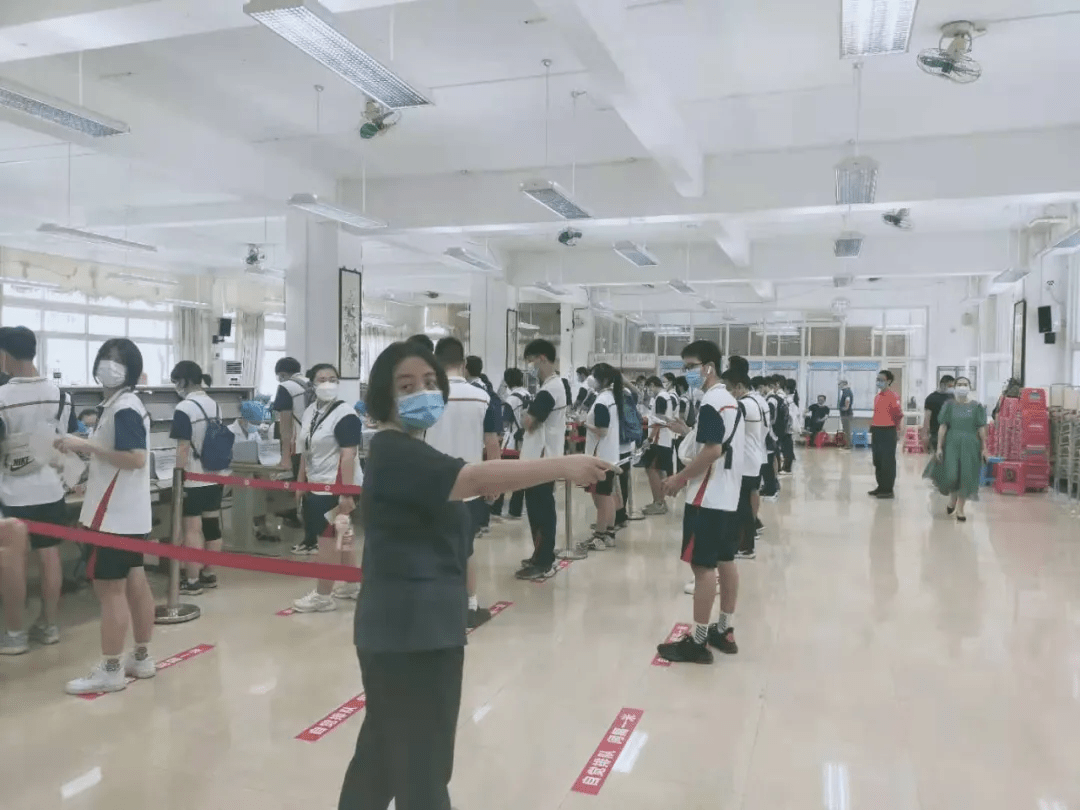 广州市轻工技师学院:一"臂"之力,助力疫情防控