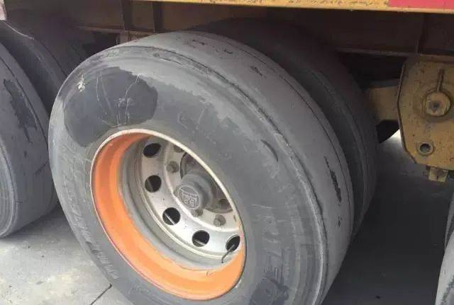 挂车轮胎使用乱象