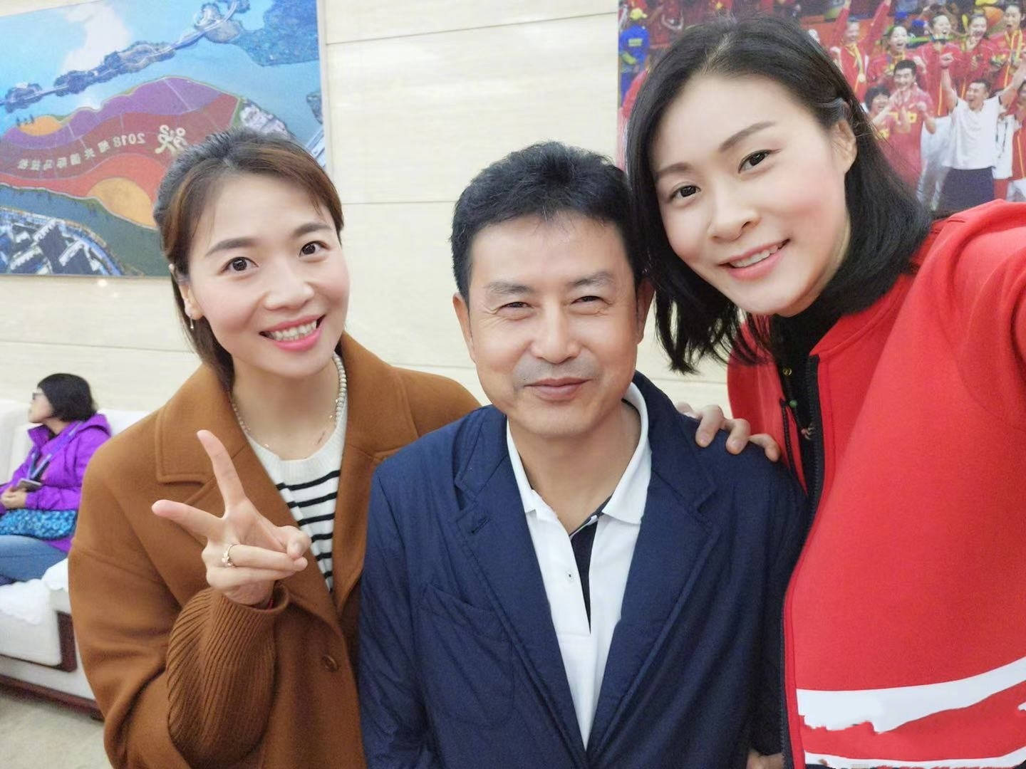 原创女排国手赵蕊蕊吐槽开幕式,40岁未结婚,退役后成知名小说家