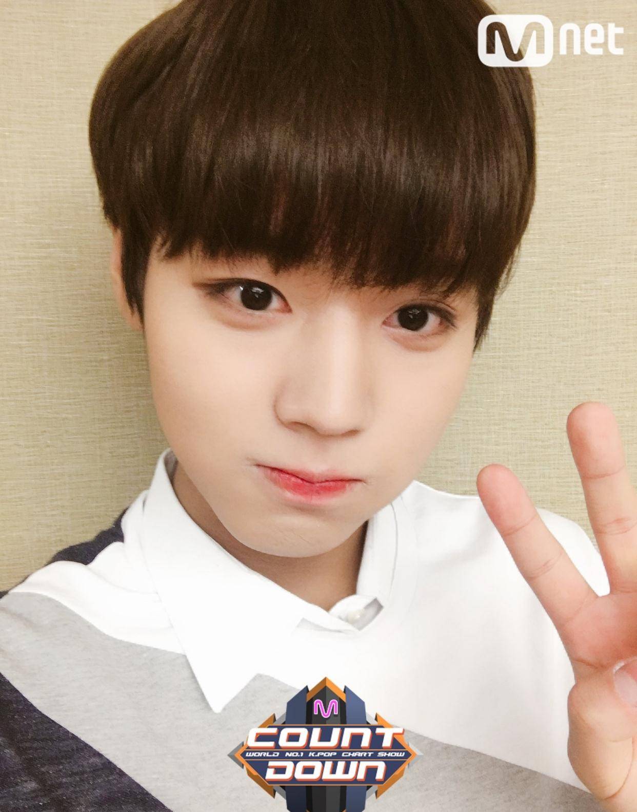 wannaone朴志训被指塌房,有女友还与女主播发生外遇