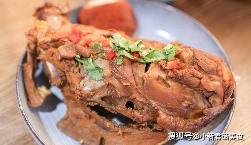 10元5个的卤鸡架能吃吗?商贩告诉你实情,可能和你想的不一样