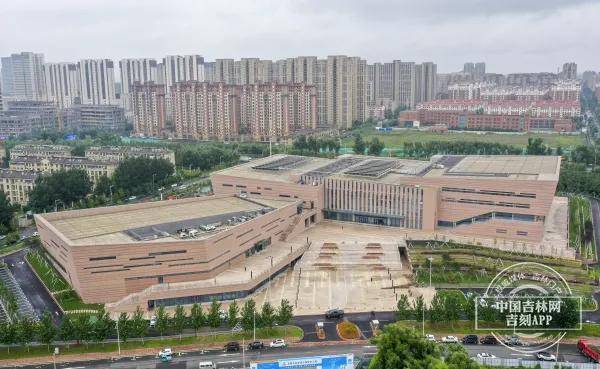 长春城南多了一座大型体育健身综合体—长春市工人体育馆