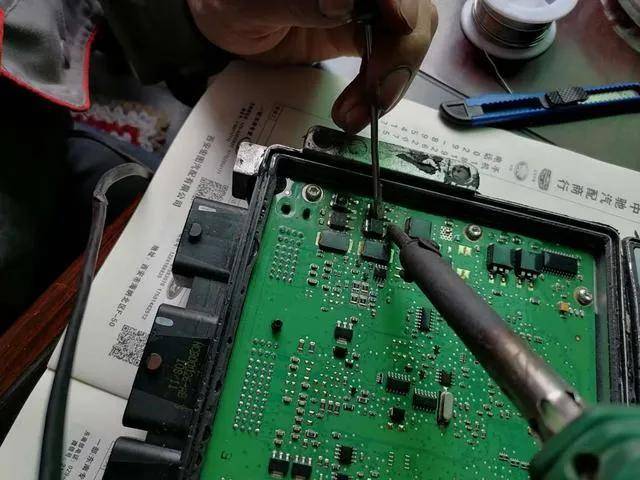 维修技术关于汽车电脑板那些事儿你知道多少