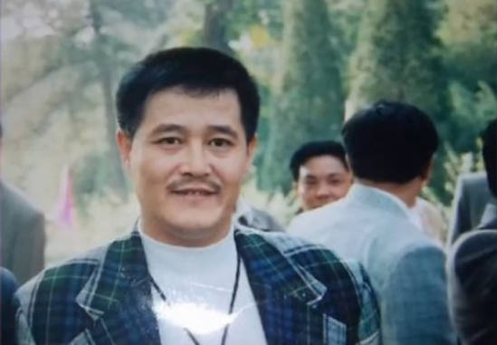 白发人送黑发人!赵本山8次送别亲友,有情有义有担当?