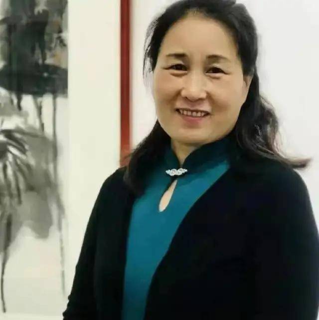 大地情深庆祝中国共产党建党百年中国女画家优秀作品展
