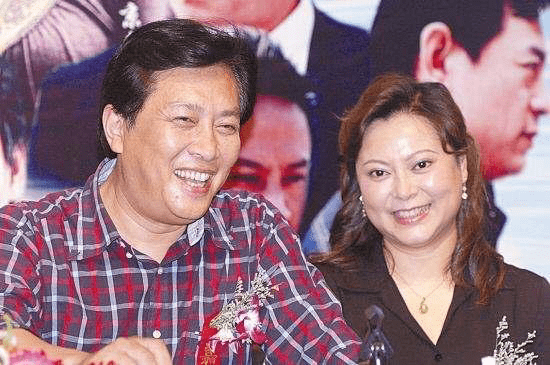 前妻孙涛自杀后,唐国强转身娶了壮丽,为何女儿却说爸爸是好人?