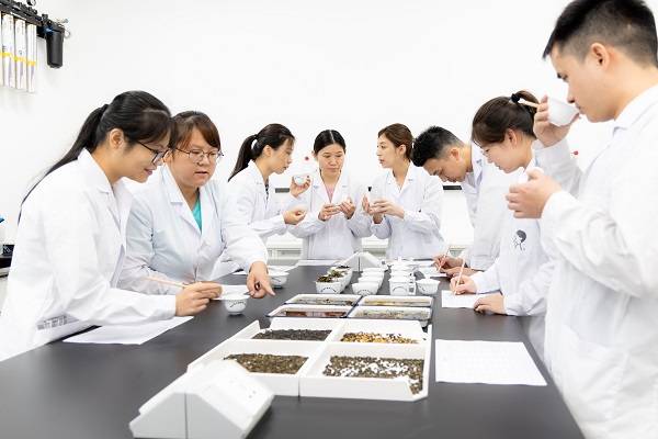 喜茶创建行业首个食品与科学研究中心,推动行业走向规范化发展