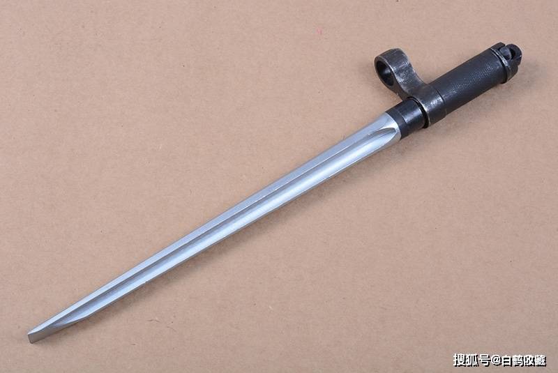 出口美国的,在80年代初期时候出口的都是中国装备的原版56三棱刺刀