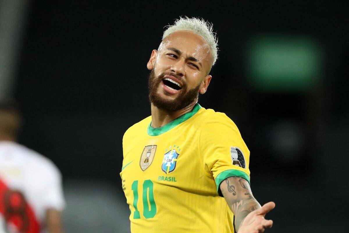2-0!巴西世预赛8连胜,神奇纪录延续,内马尔创新里程碑