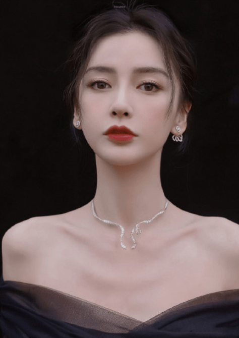 赵丽颖的锁骨,鞠婧祎迪丽热巴的锁骨,看到杨颖后收下我的膝盖