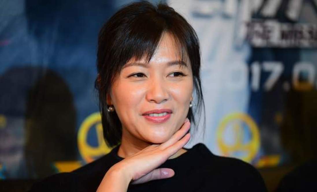 京圈才女徐静蕾,让王朔心甘情愿将财产留给她,她有什么过人之处