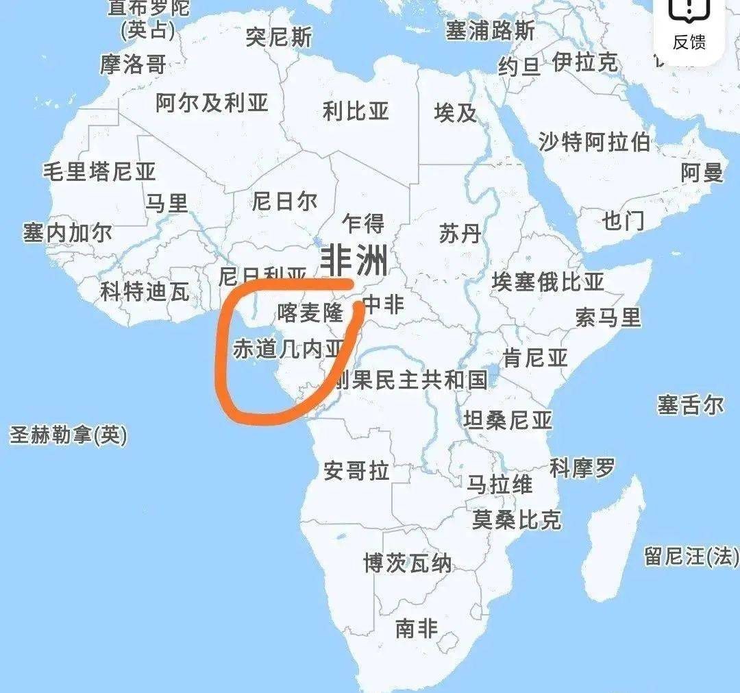 当地时间9月9日,西非赤道国家喀麦隆出现了"人间奇景"——下雪了!