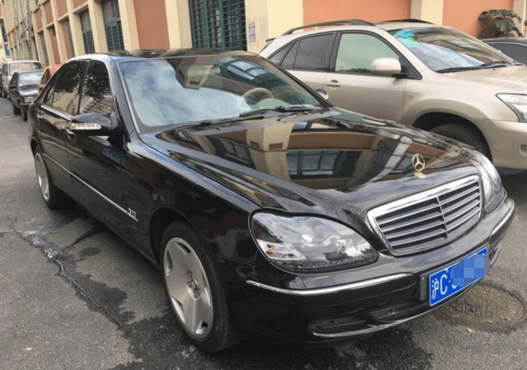 上海郊区小伙为了面子买辆2004款奔驰s600,两月后直呼