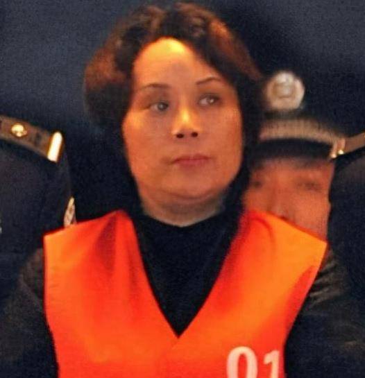 现代版"武则天"谢才萍:独养16位年轻男子,只为享受当下快乐