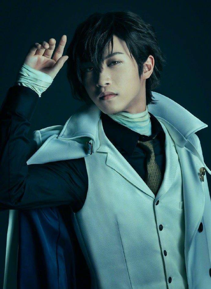 真人版《文豪野犬beast》发布预告,定档明年1月,刀子更真实了吗