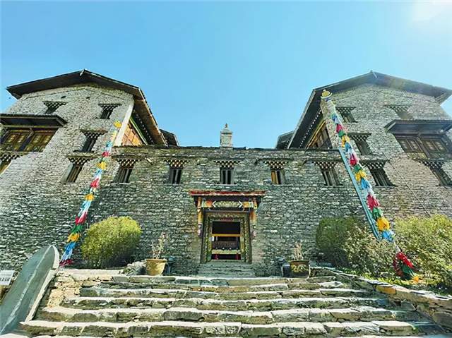 充满少数民族文化气息的红旅景点