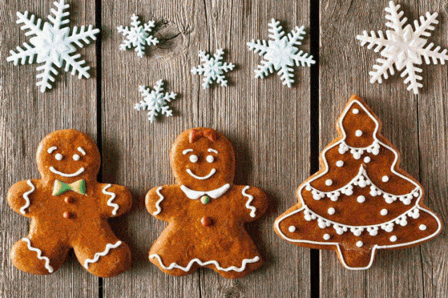 边唱边做动作smiling girls 比微笑的动作rosy boys 指着两颊,表示红