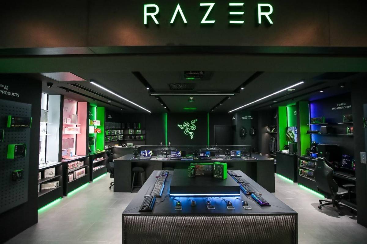 围观razerstore试营业火爆现场 直击gamer的热爱_雷蛇