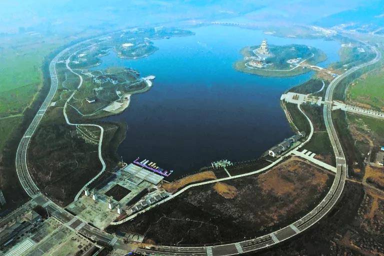 "携手共创"中国通广所属集团与卤阳湖开发区正式达成合作
