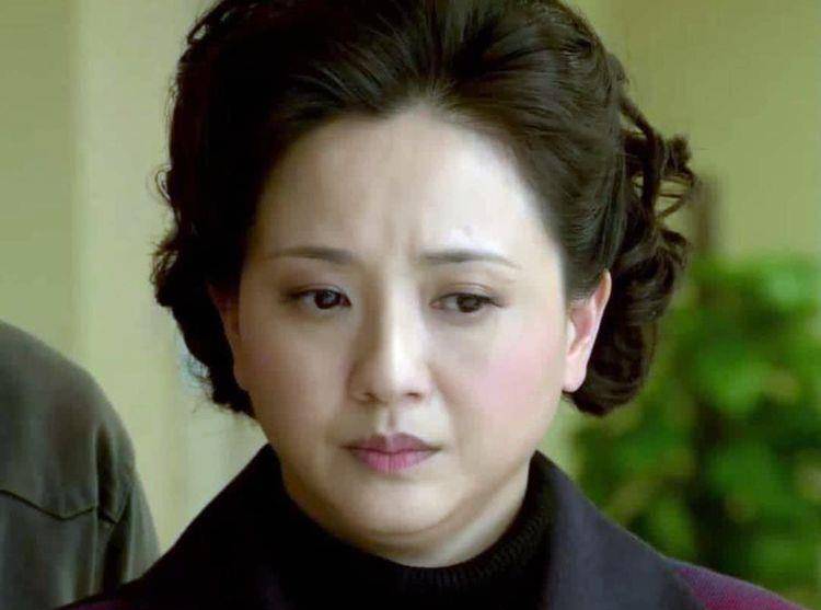 曾火遍全国的五位60后女星,如今容颜不在,皮肤松弛尽显老态