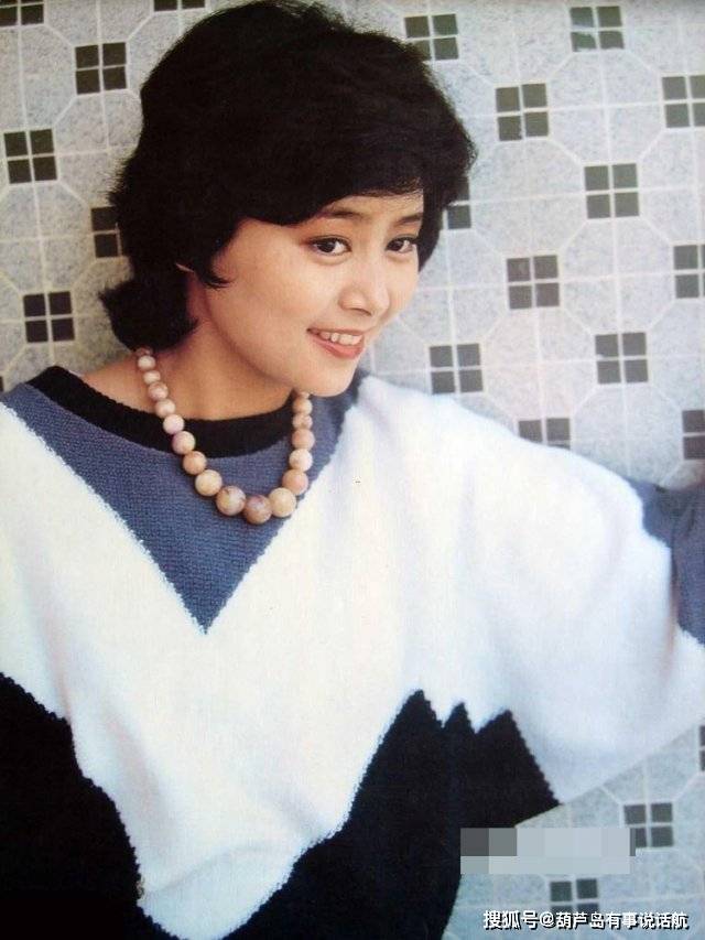63岁著名演员张瑜,与丈夫离婚后单身29年,如今美丽依旧