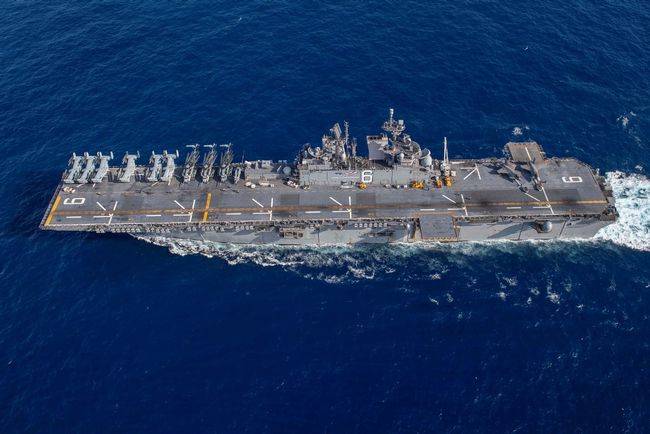 原创美军最大的两栖攻击舰排水量是多少?