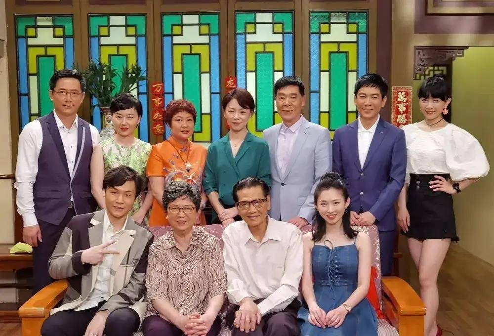 原创《外来媳妇本地郎》中的"康婶"黄锦裳,孙媳妇罗飞雁是她的师妹