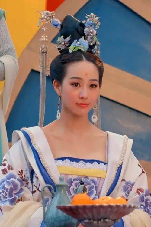 5位古装绝美的女星,景甜袁冰妍在榜,佟丽娅让整个后宫美人妒忌_造型