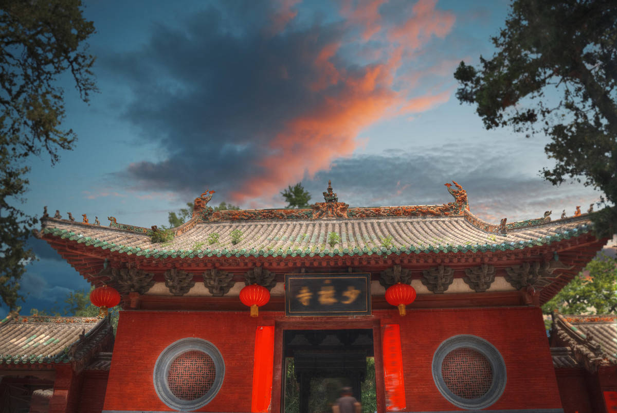 洛阳报名到少林寺一日游旅游团_看少林武术表演_酒店免费接送