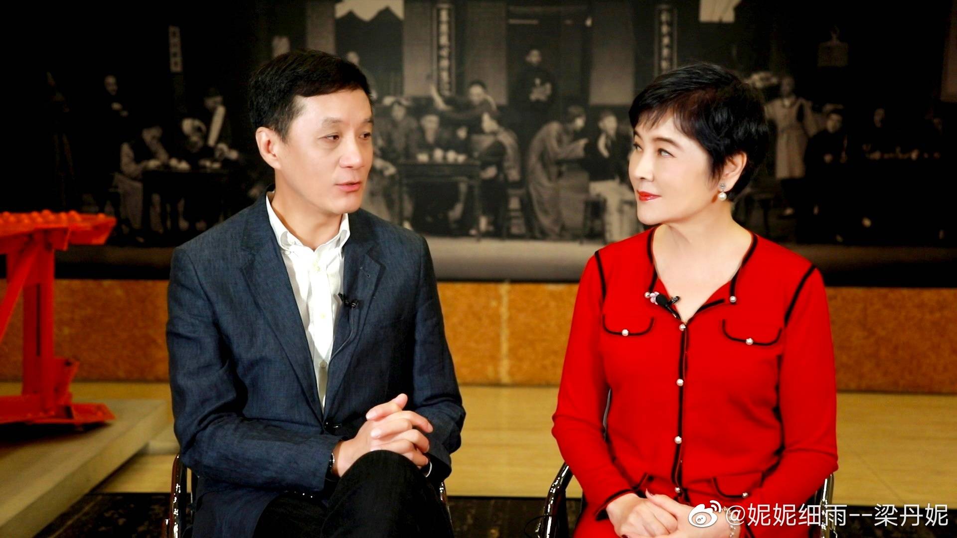 冯远征把梁丹妮宠成了宝宝,而梁丹妮也是把冯远征作为自己的完全依靠.