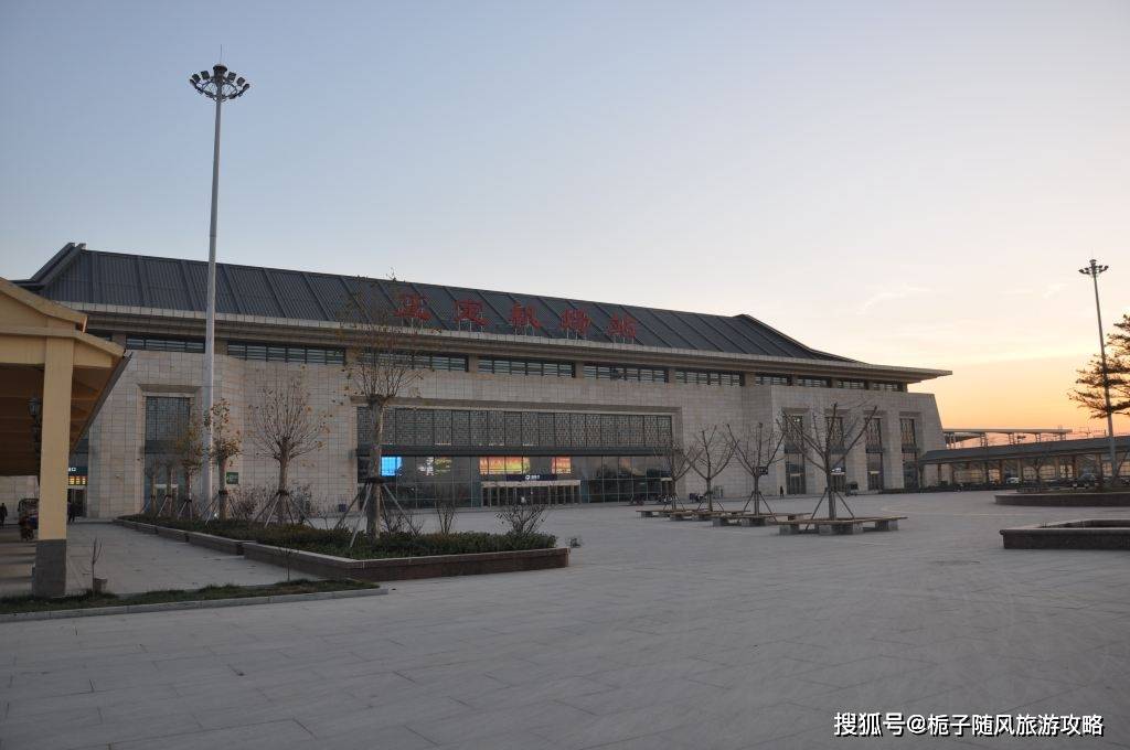 藁城南站藁城南站,位于河北省石家庄市,是中国铁路北京局集团有限公司