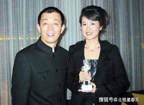 顾长卫和蒋雯丽结婚后,确实在力捧蒋雯丽,是蒋雯丽成功背后的推手.