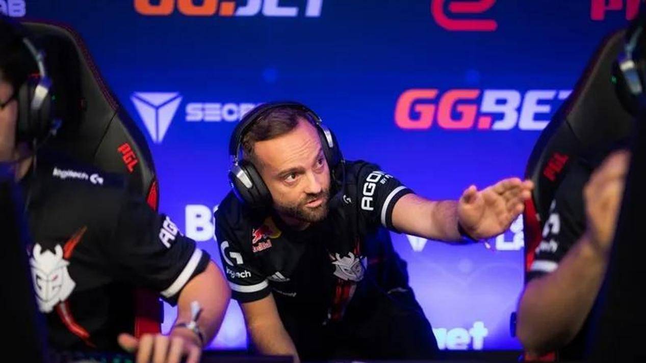 csgo最精彩的生死战小蜜蜂直面a队银河战舰能否继起飞